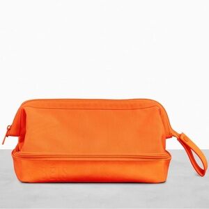 BEIS Vibrant Orange Cosmetic Bag Drop kit